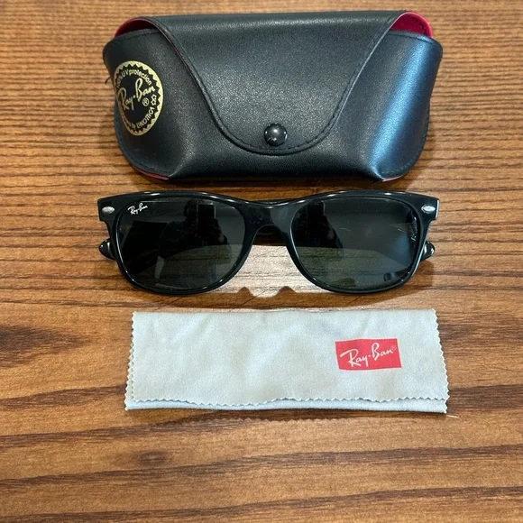 Ray-Ban Classic Black Sunglasses RB2132 - Picture 1 of 10
